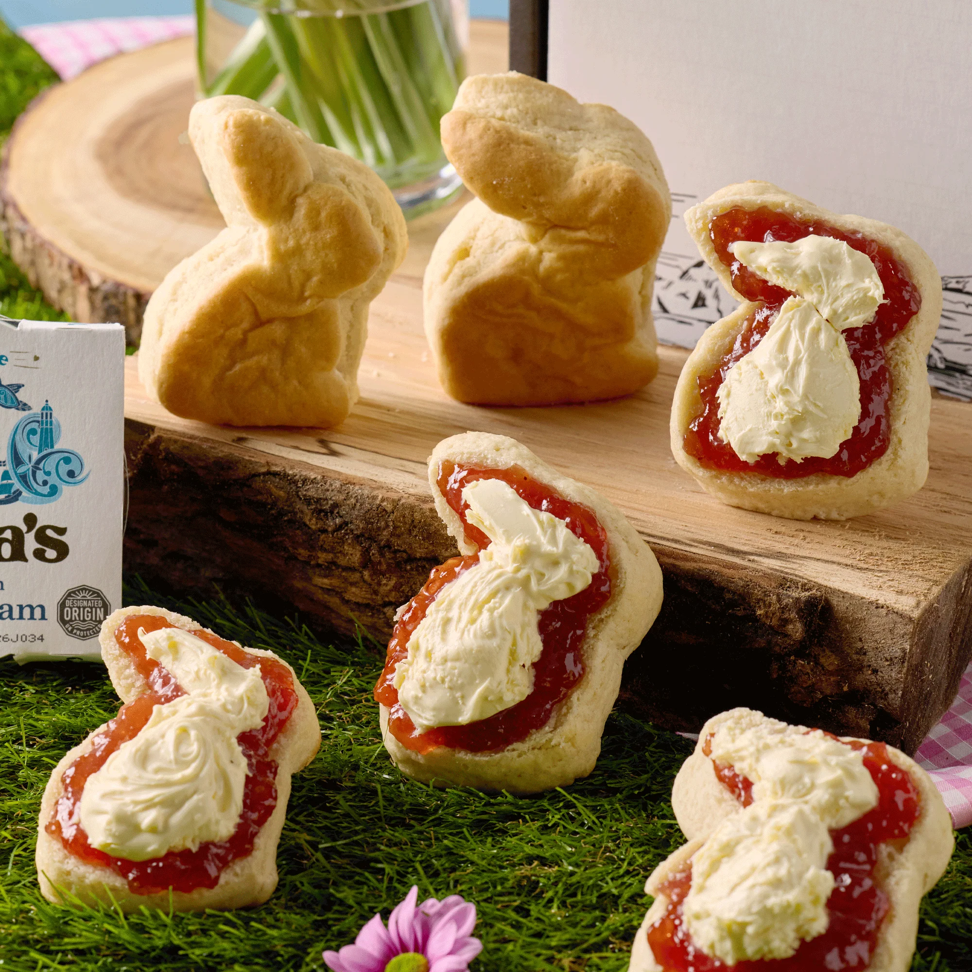 The Easter Cream Tea Hamper - Image 4